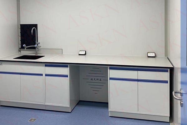 選購實驗室家具要考慮哪些問題？